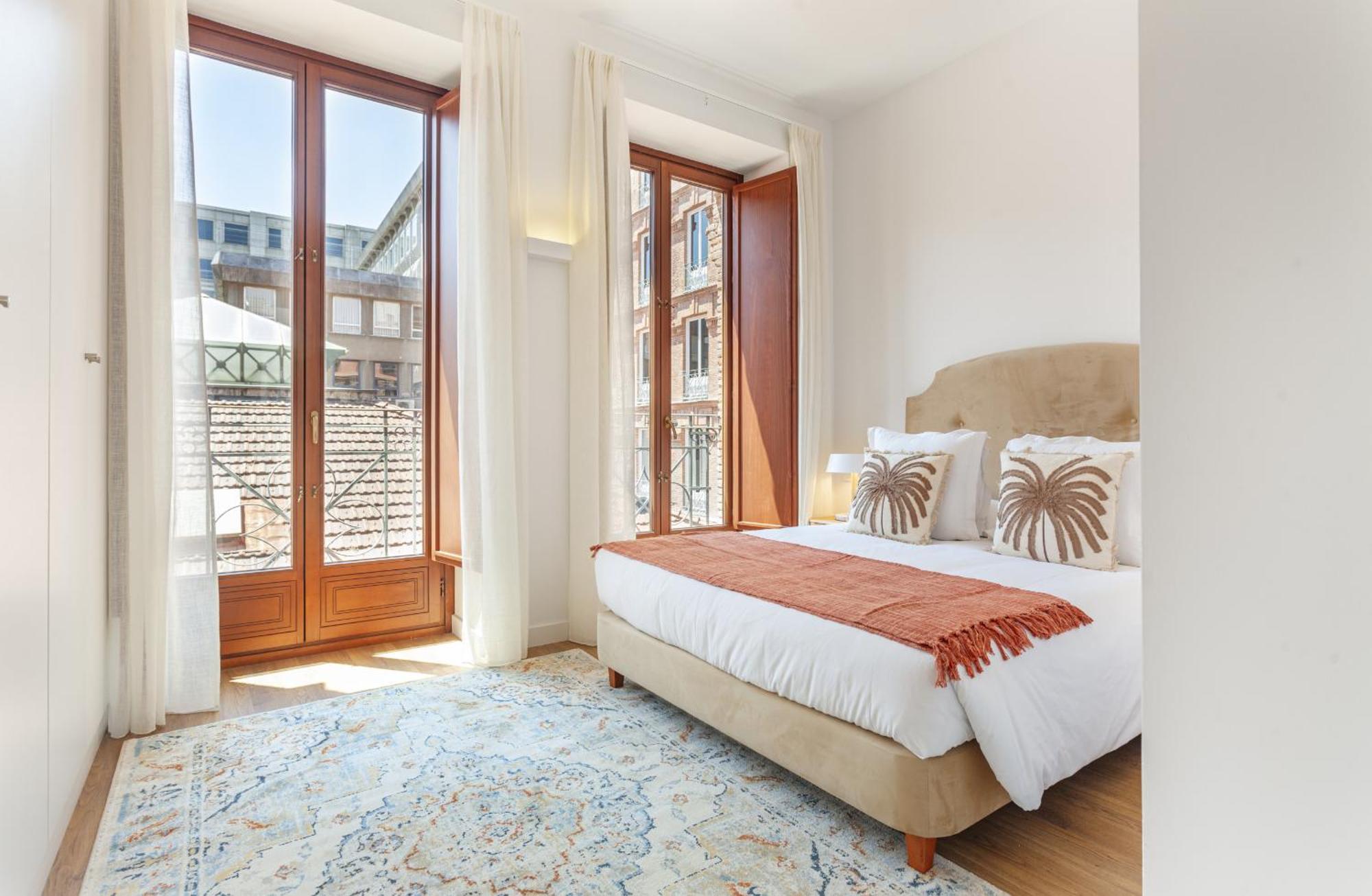 Cibeles Exclusive En Madrid Apartment ภายนอก รูปภาพ