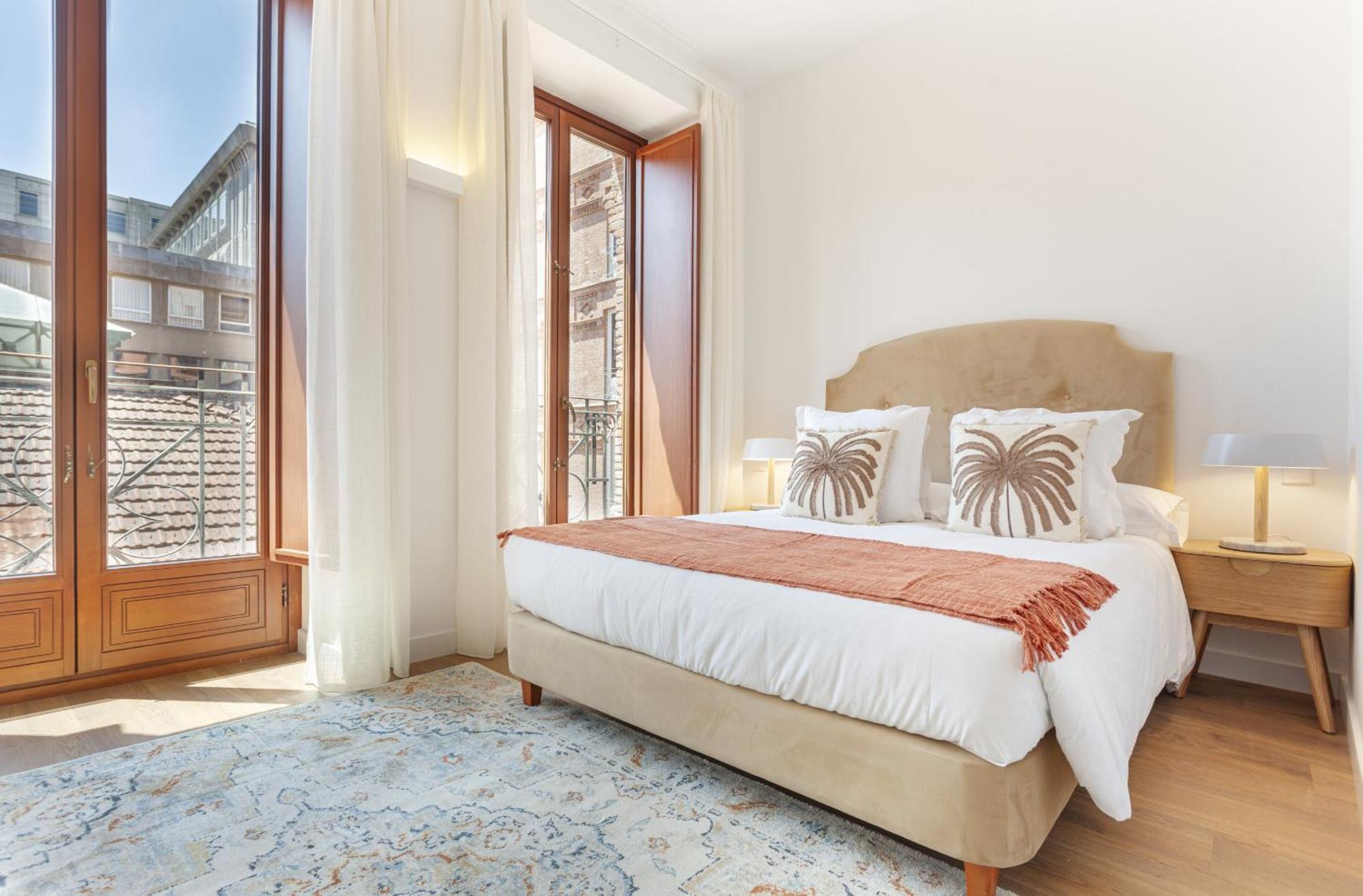 Cibeles Exclusive En Madrid Apartment ภายนอก รูปภาพ